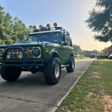 1970 Ford Bronco Safari Package