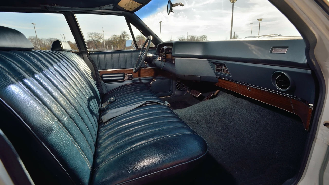 1970 Ford Country Squire - Image 5 of 29