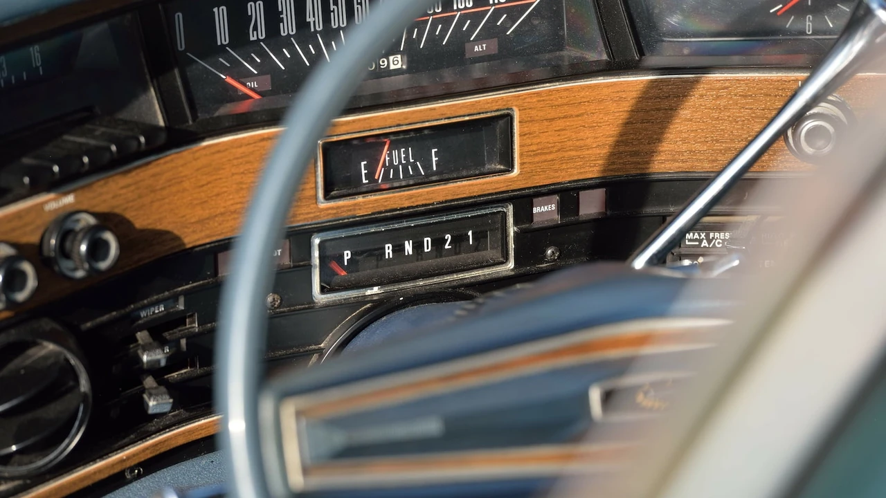 1970 Ford Country Squire - Image 9 of 29
