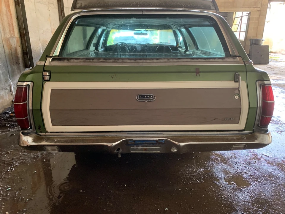 1970 Ford Country Squire - Image 6 of 22