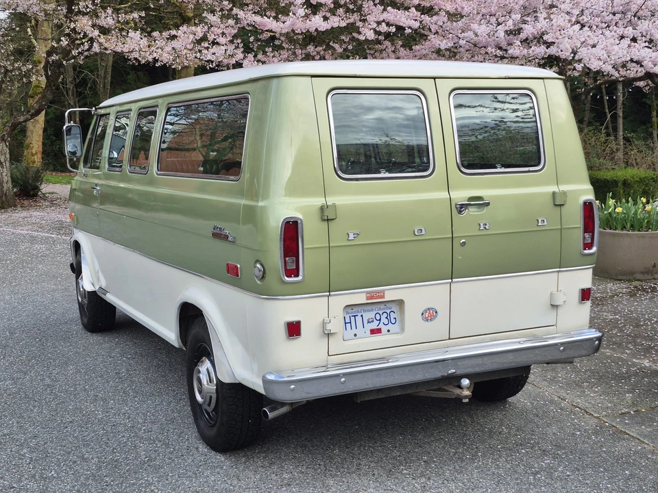 1970 Ford Econoline Van - Image 8 of 31