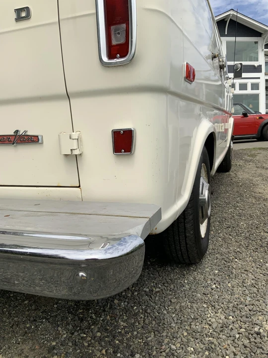 1970 Ford Econoline Van - Image 16 of 31