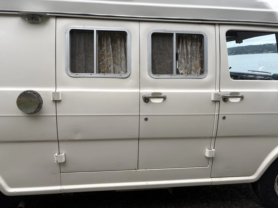 1970 Ford Econoline Van - Image 21 of 31