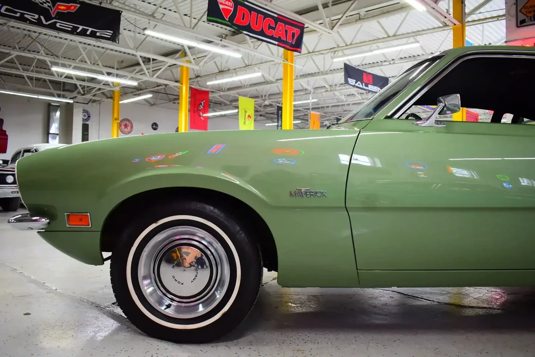 1970 Ford Maverick Sedan - Image 10 of 31