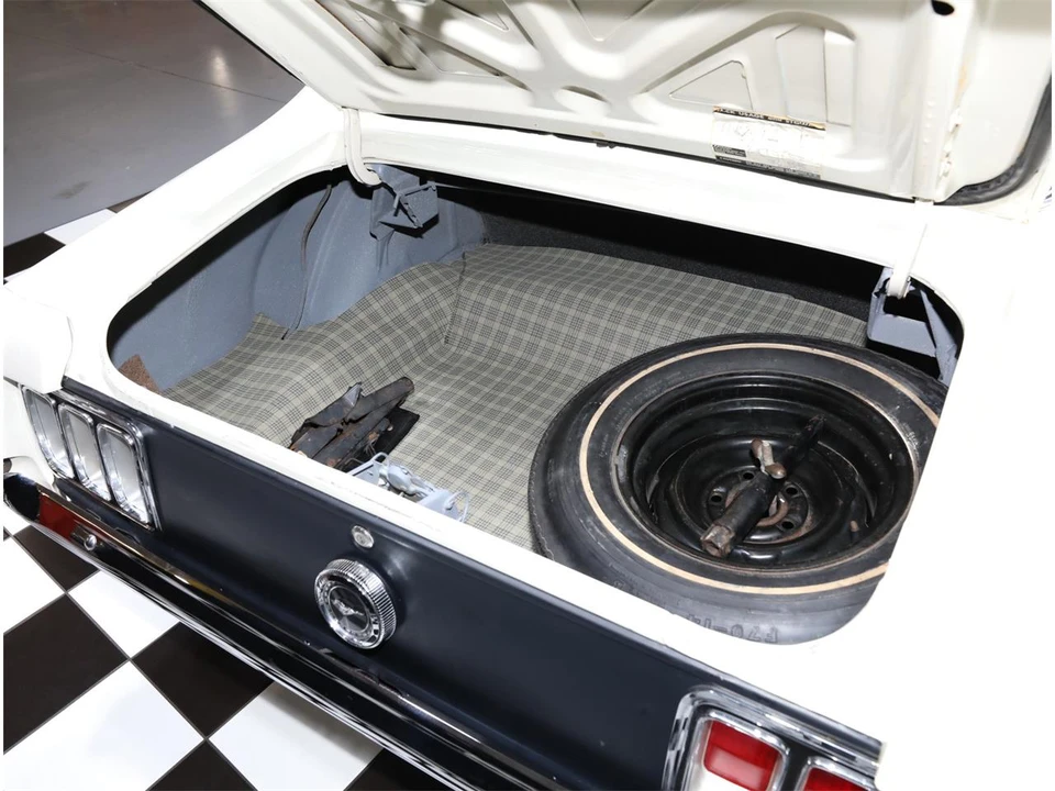 1970 Ford Mustang 1st Gen (1969-1970) - Image 5 of 31