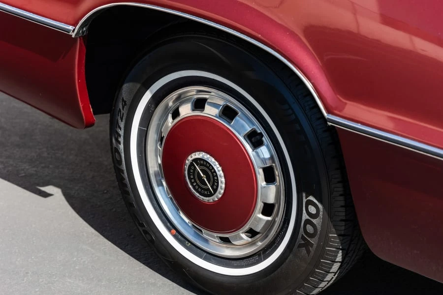 1970 Ford Thunderbird 5th Gen - Image 13 of 31
