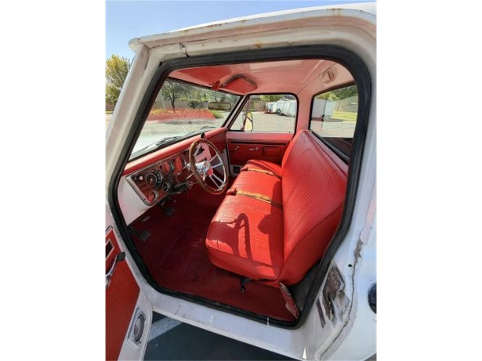 1970 GMC C/K 2nd Gen - Image 19 of 30