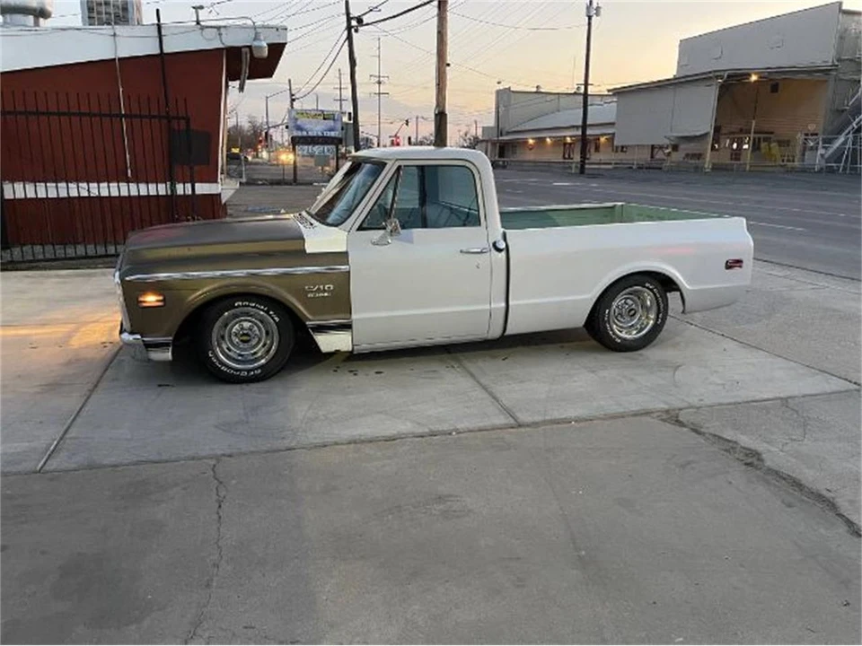 1970 GMC C/K 2nd Gen - Image 2 of 19
