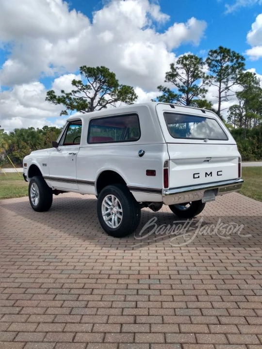1970 GMC Jimmy 1st Gen - Image 14 of 29