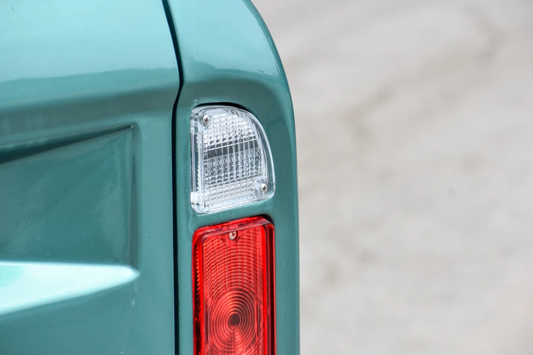 1970 GMC Jimmy 1st Gen - Image 18 of 31
