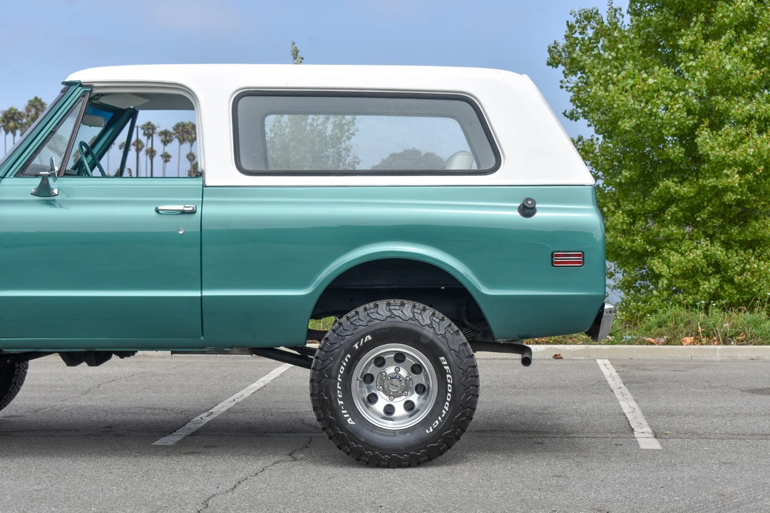 1970 GMC Jimmy 1st Gen - Image 10 of 31