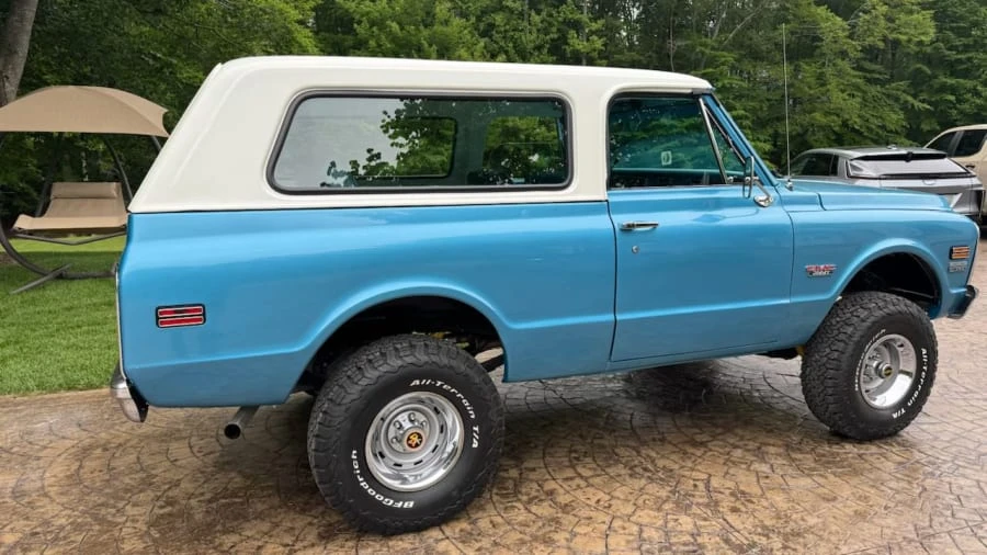1970 GMC Jimmy 1st Gen - Image 13 of 24