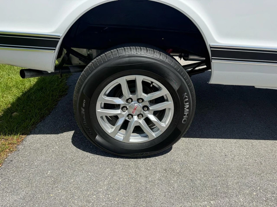 1970 GMC Jimmy 1st Gen - Image 19 of 31