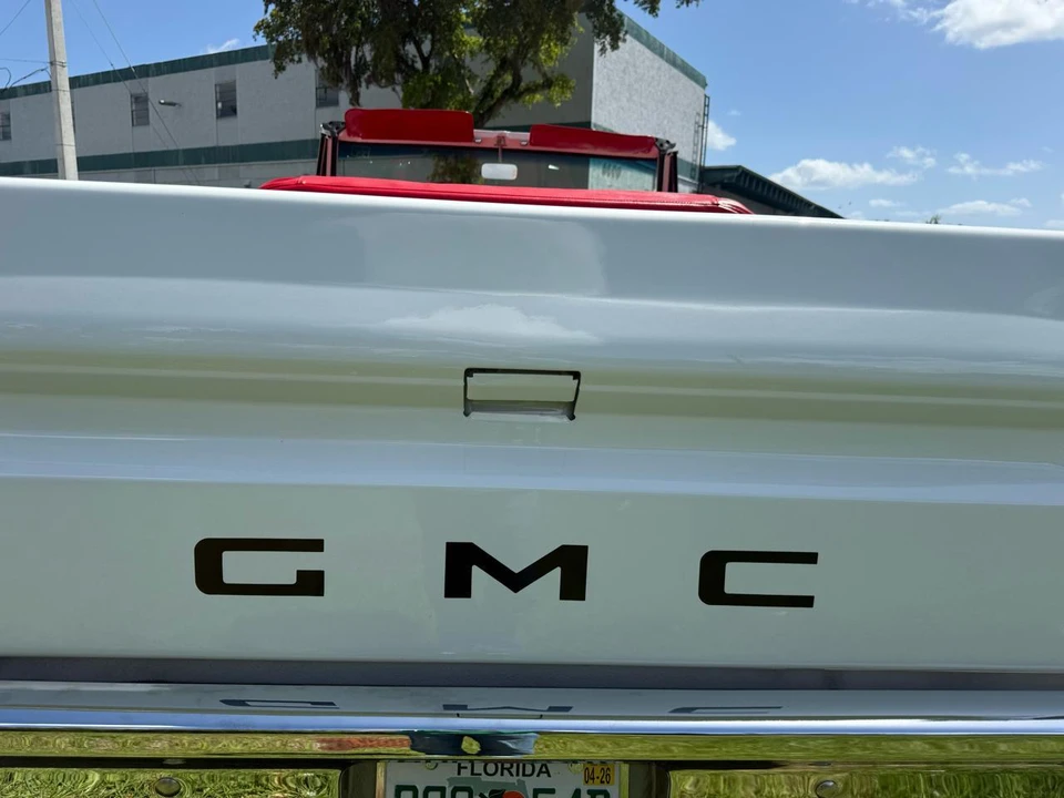 1970 GMC Jimmy 1st Gen - Image 5 of 31