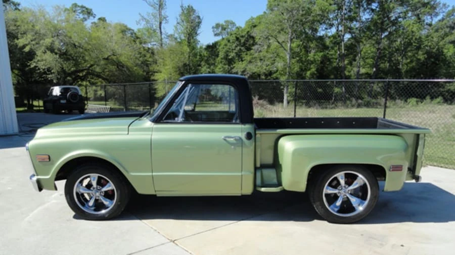 1970 GMC C/K 2nd Gen - Image 2 of 10