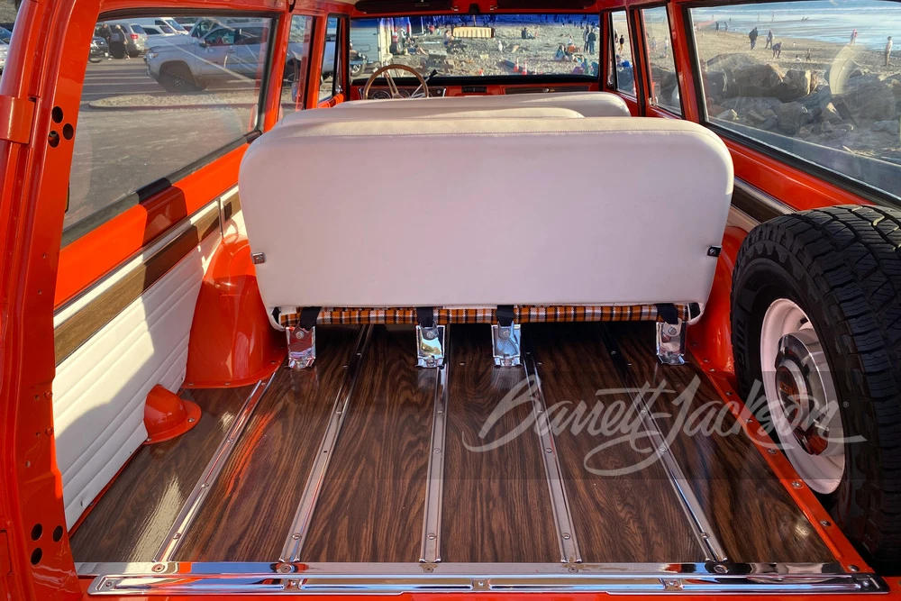 1970 GMC Suburban 6th Gen - Image 11 of 11
