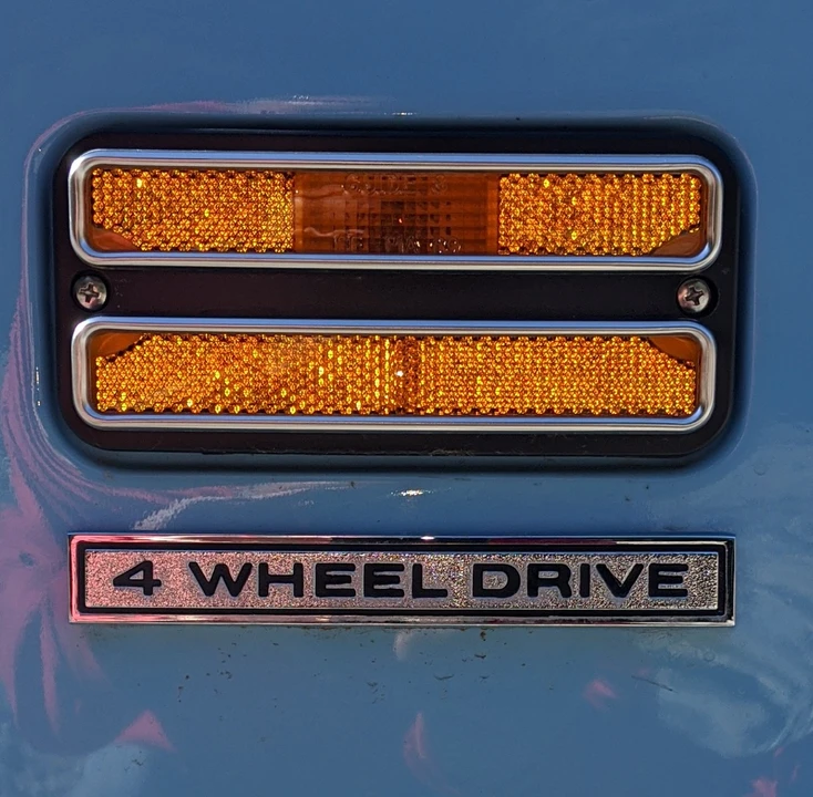1970 GMC Suburban 6th Gen - Image 29 of 31