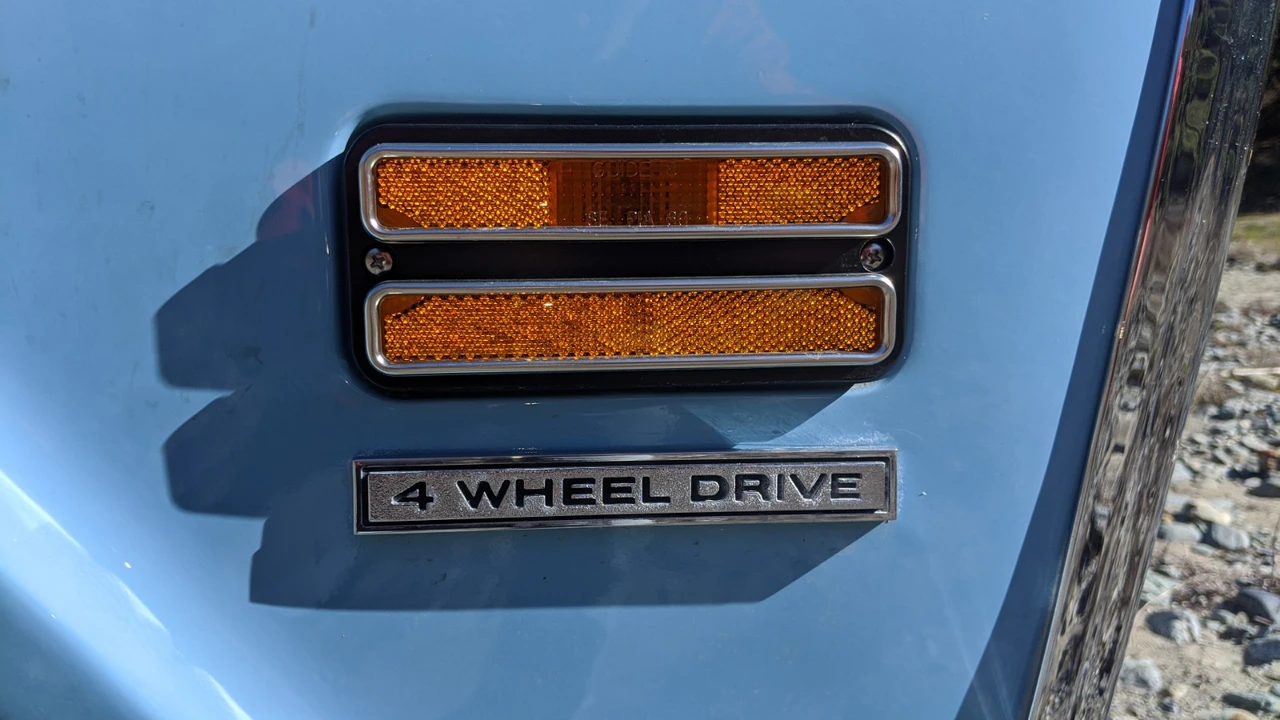 1970 GMC Suburban 6th Gen - Image 31 of 31