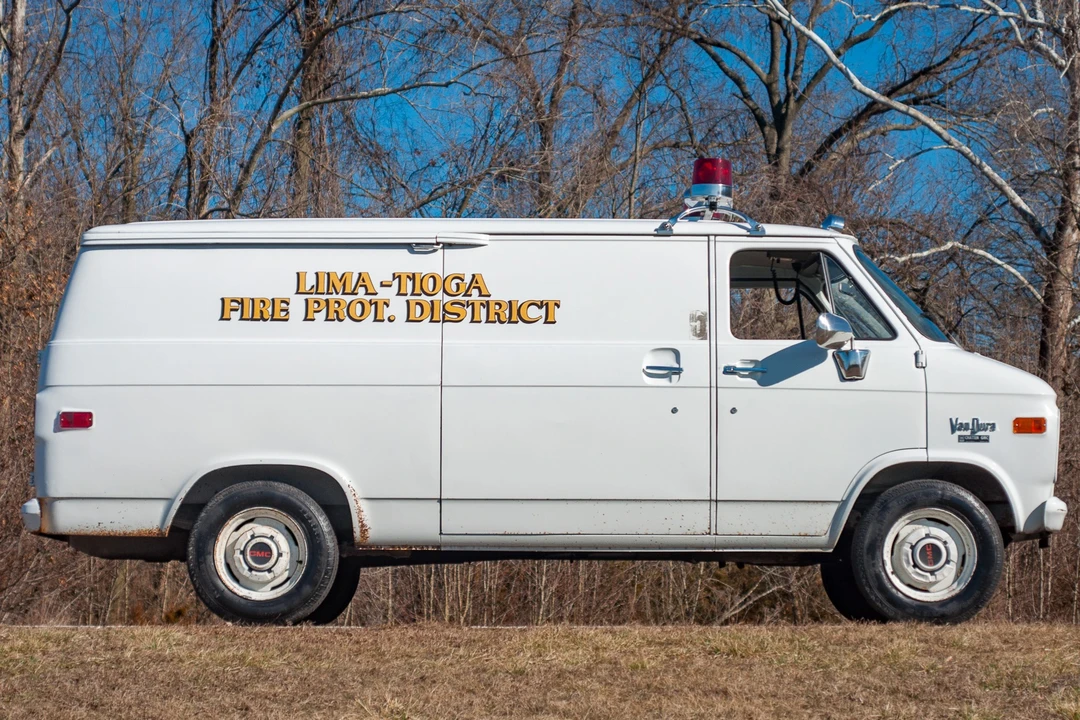 1970 GMC G-series Van - Image 3 of 31