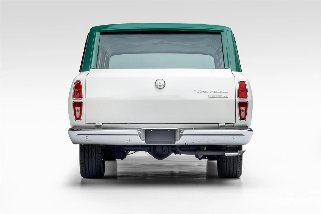 1970 International Harvester Travelall - Image 17 of 31