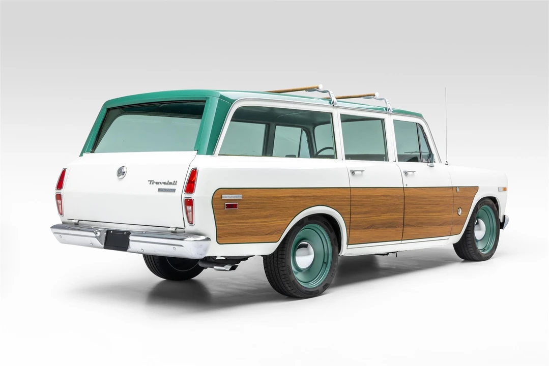 1970 International Harvester Travelall - Image 12 of 31