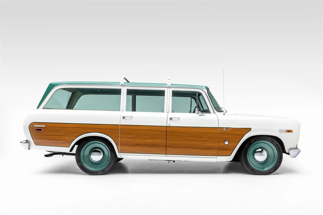 1970 International Harvester Travelall - Image 10 of 31
