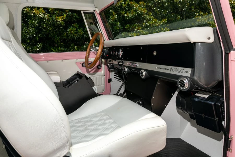 1970 International - Image 24 of 31