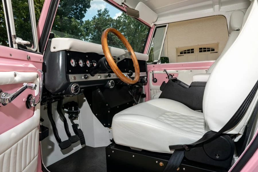1970 International - Image 27 of 31