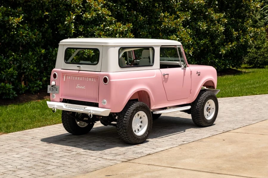 1970 International - Image 3 of 31