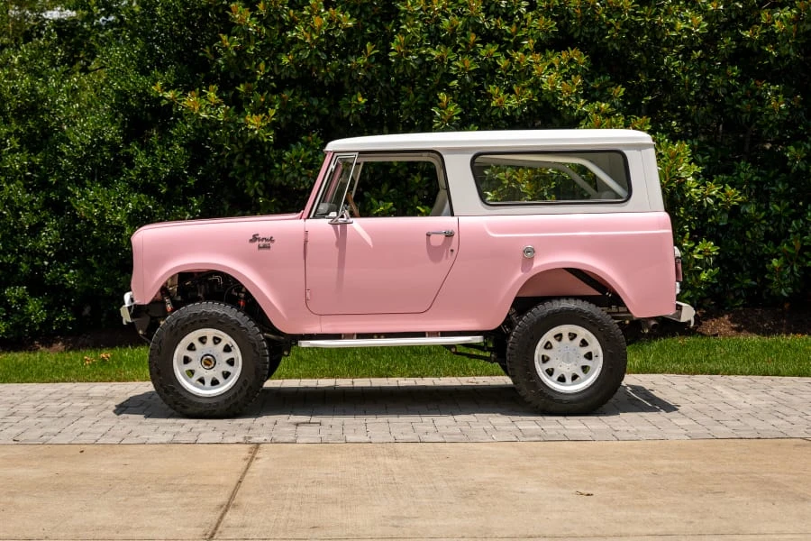 1970 International - Image 2 of 31