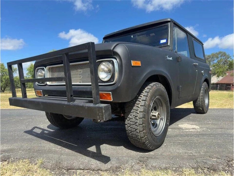 1970 International - Image 11 of 31