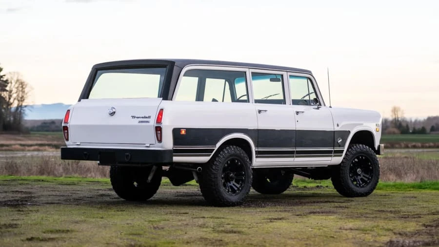 1970 International Harvester Travelall - Image 5 of 31