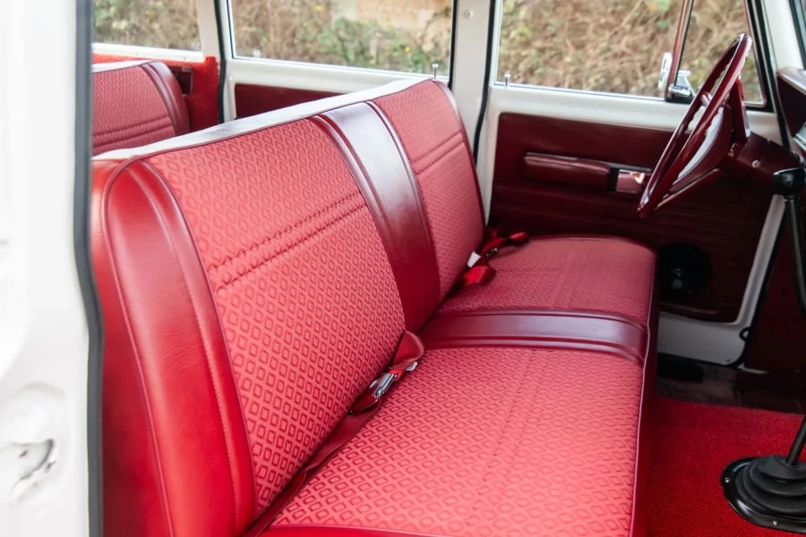 1970 International Harvester Travelall - Image 14 of 31