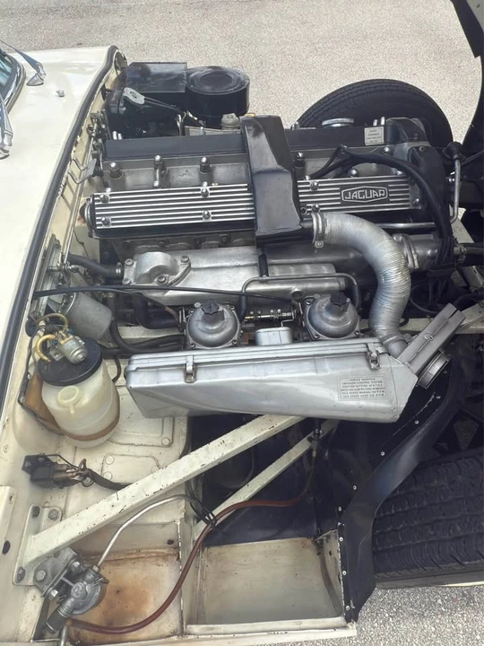 1970 Jaguar E-Type Series 2 - Image 4 of 10