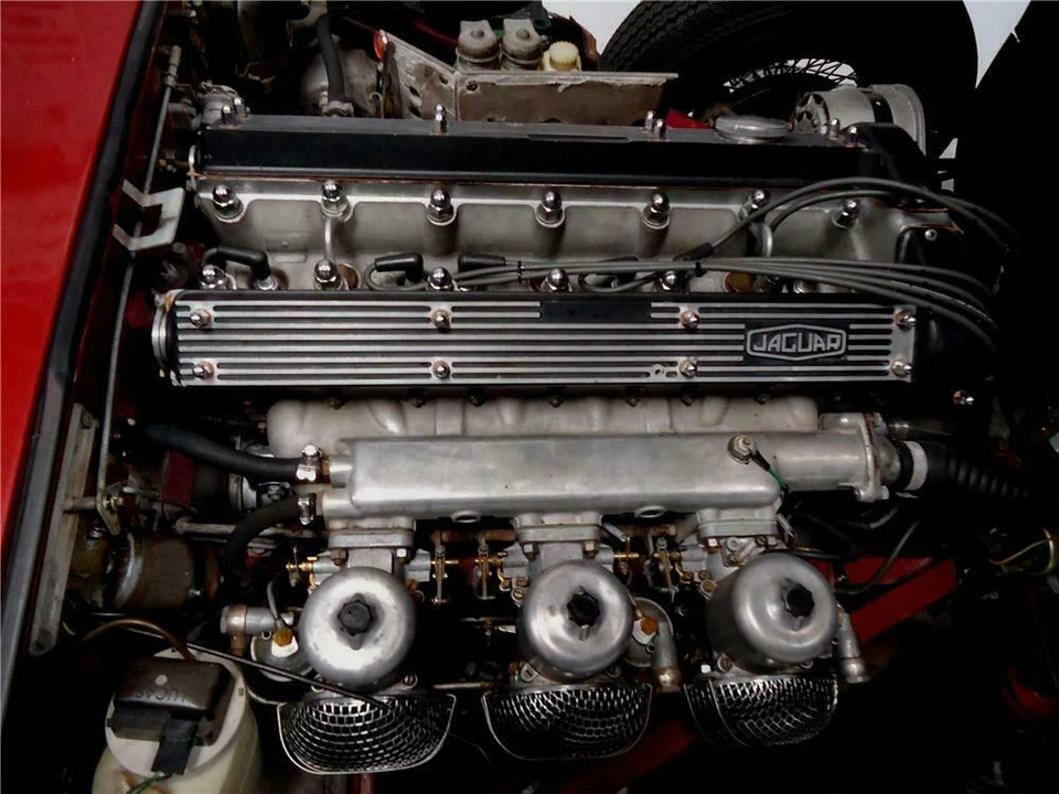 1970 Jaguar E-Type Series 2 - Image 3 of 4