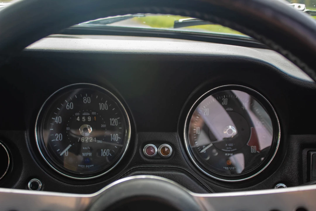 1970 Jensen Interceptor - Image 25 of 31