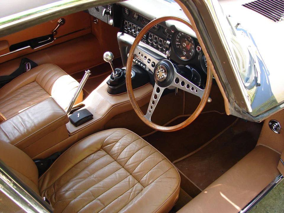 1970 Jaguar E-Type Series 2 - Image 6 of 9
