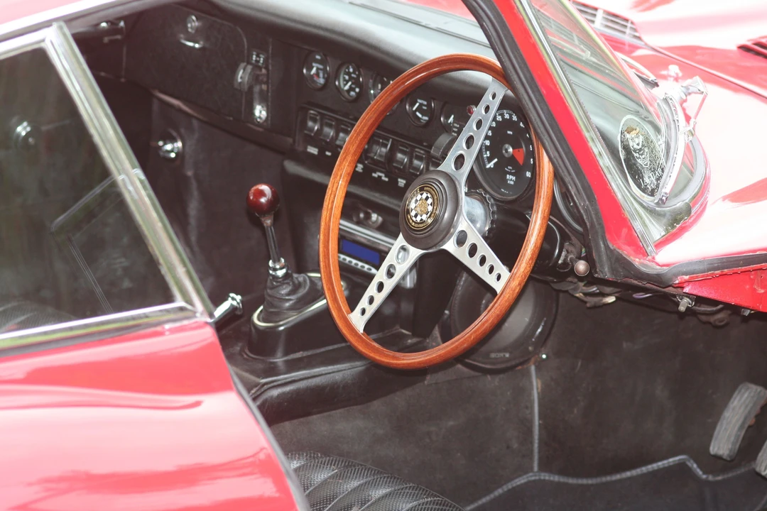 1970 Jaguar E-Type Series 2 - Image 4 of 8