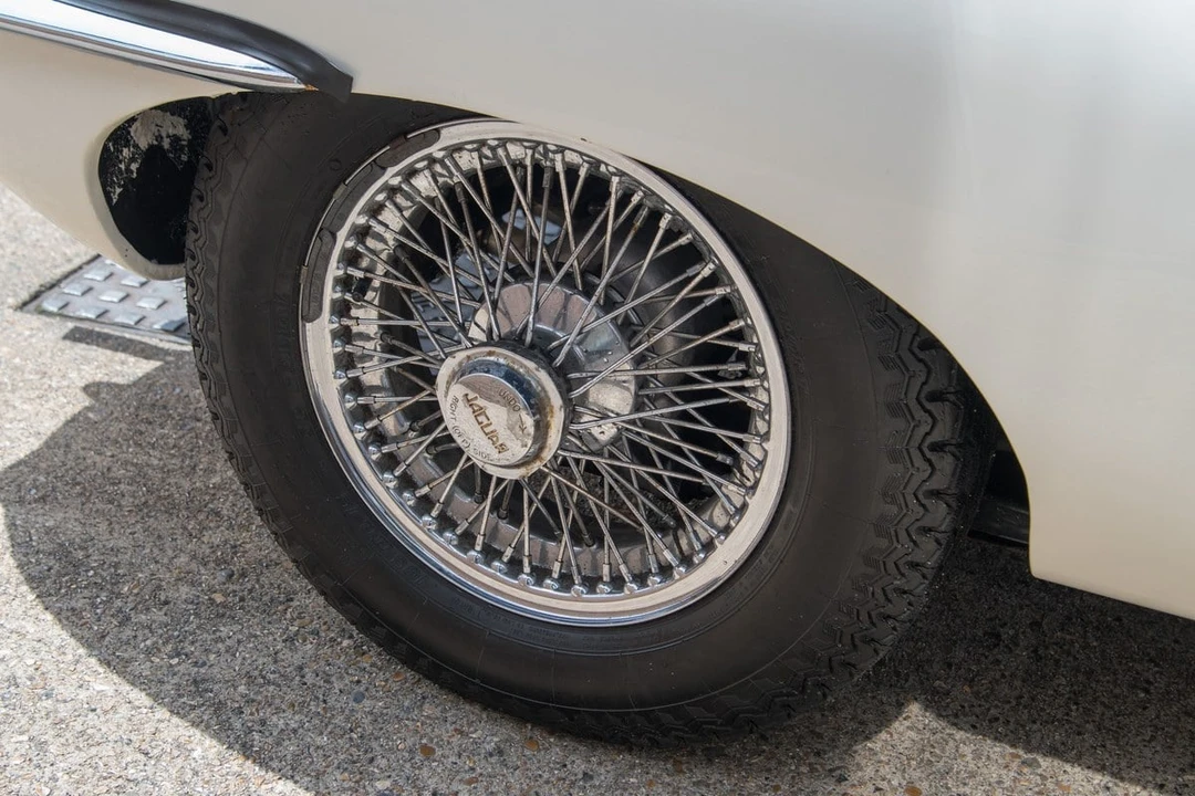 1970 Jaguar E-Type Series 2 - Image 17 of 31
