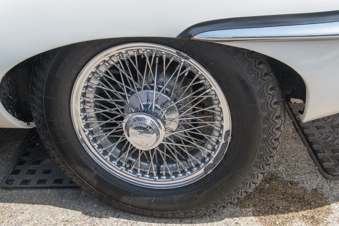 1970 Jaguar E-Type Series 2 - Image 18 of 31