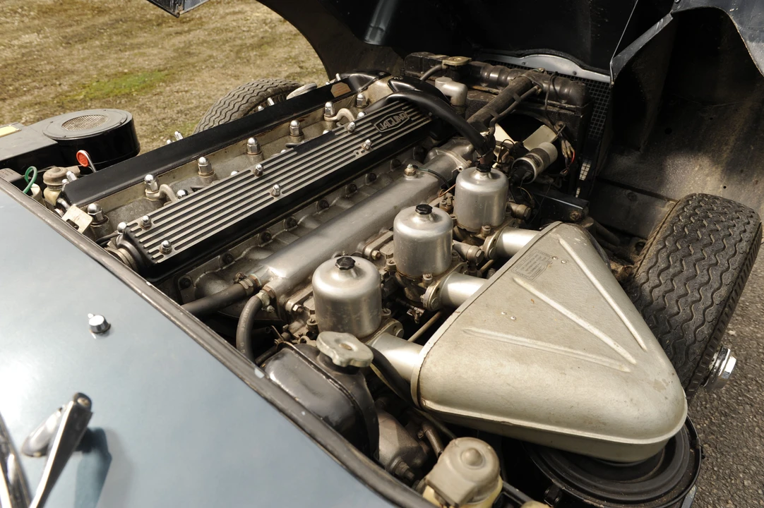 1970 Jaguar E-Type Series 2 - Image 4 of 5