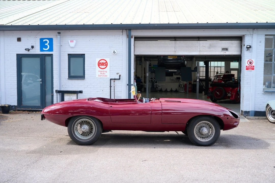 1970 Jaguar E-Type Series 2 - Image 4 of 30