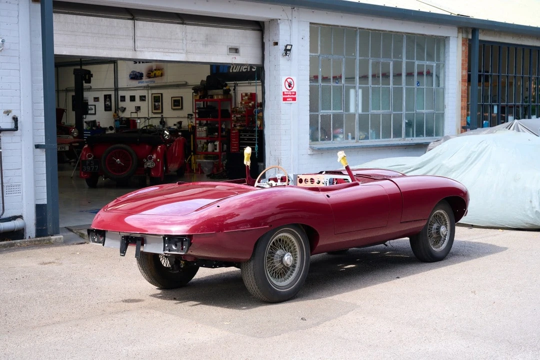 1970 Jaguar E-Type Series 2 - Image 5 of 30