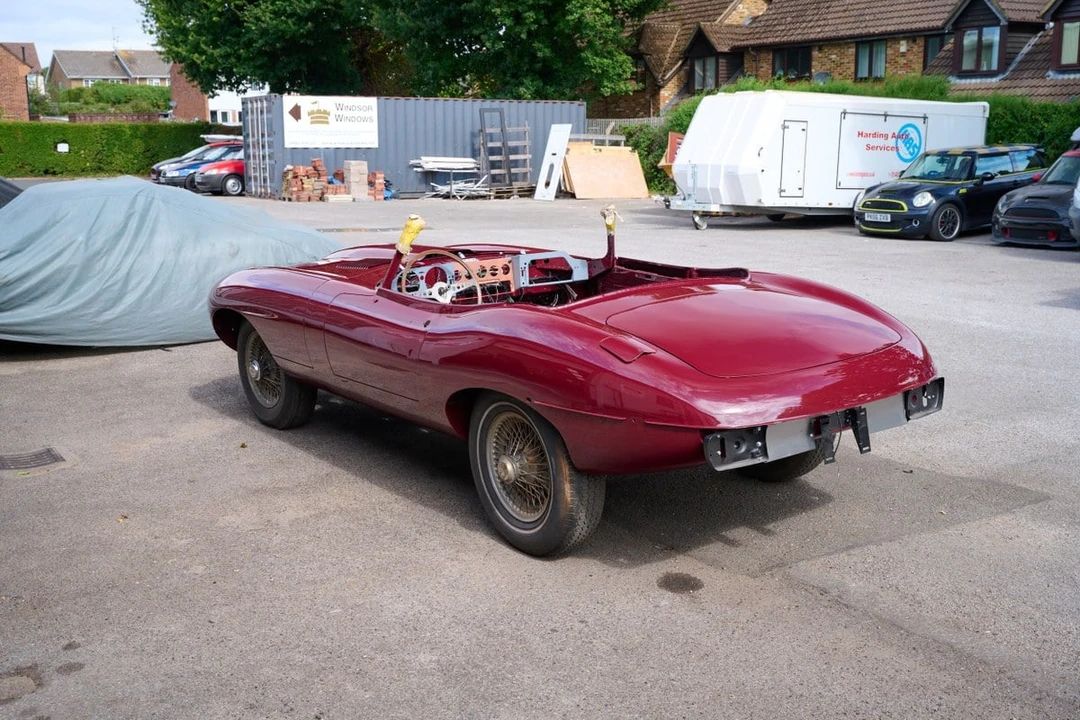 1970 Jaguar E-Type Series 2 - Image 7 of 30