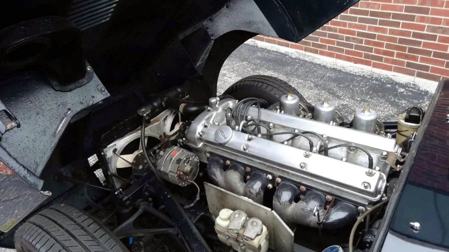 1970 Jaguar E-Type Series 2 - Image 6 of 8