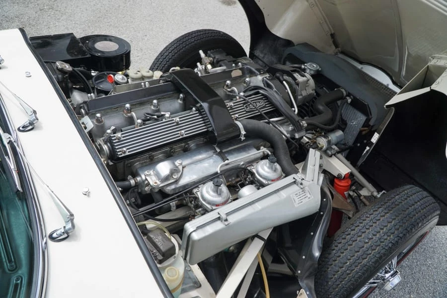 1970 Jaguar E-Type Series 2 - Image 10 of 17
