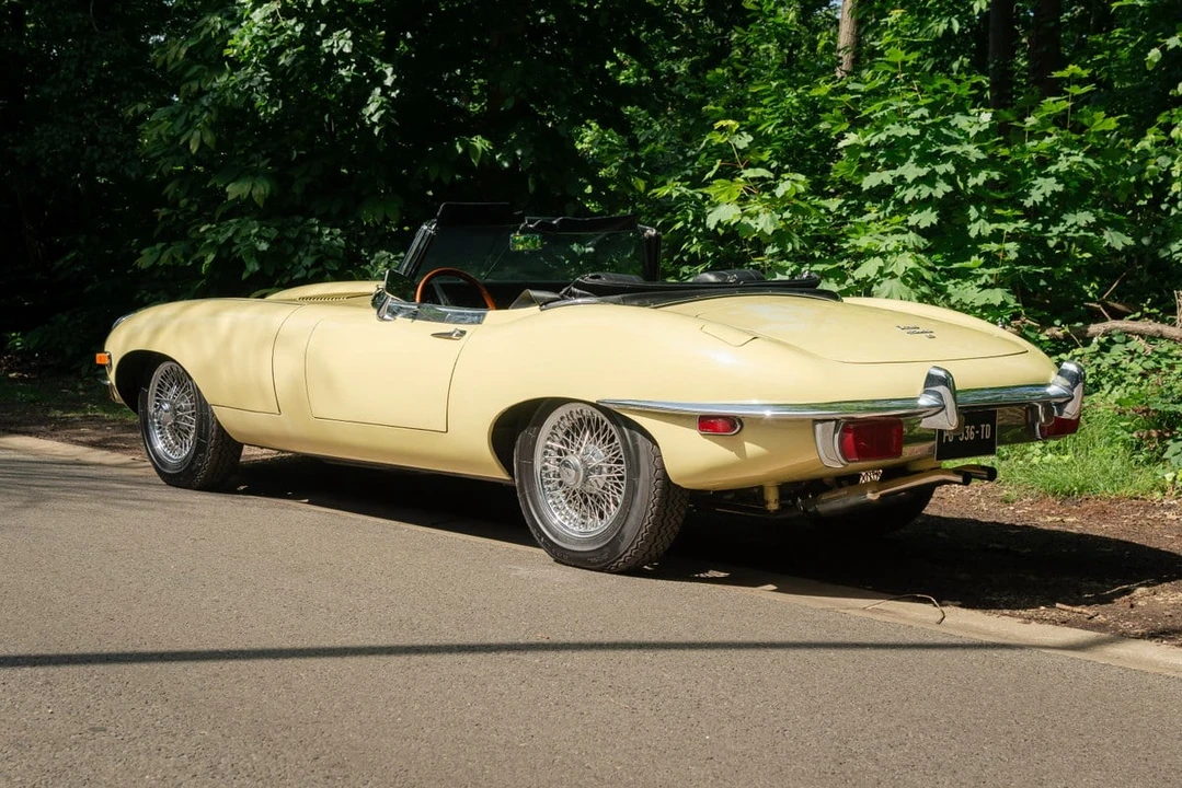 1970 Jaguar E-Type Series 2 - Image 13 of 30