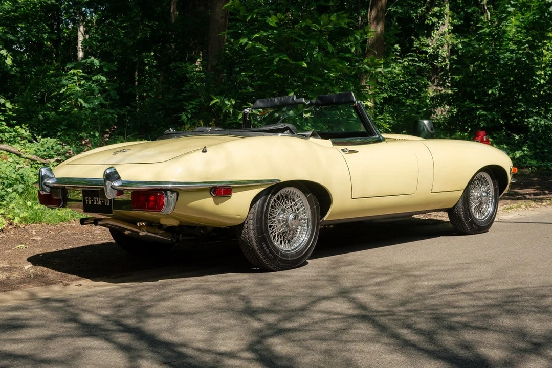 1970 Jaguar E-Type Series 2 - Image 12 of 30