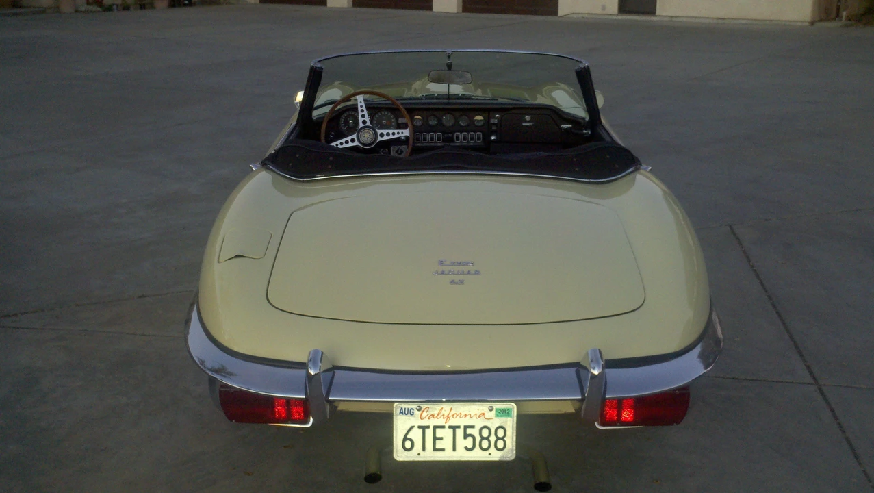1970 Jaguar E-Type Series 2 - Image 25 of 31
