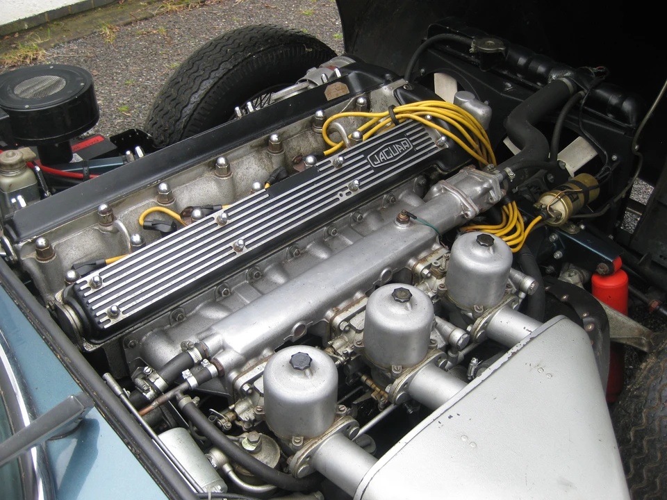 1970 Jaguar E-Type Series 2 2+2 - Image 2 of 9